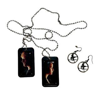 Hunger Games Katniss Peeta Dog Tags and Mockingjay Round Dangle Earrings 2012